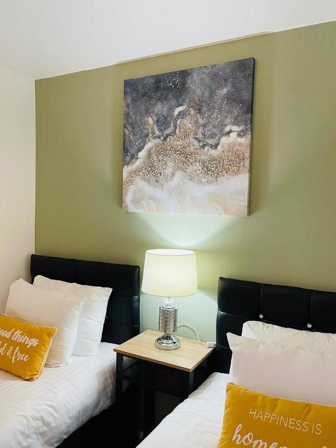 Insta-Style Penthouse With Balcony Or 2B Apartment With Balcony Birmingham City Centre ภายนอก รูปภาพ
