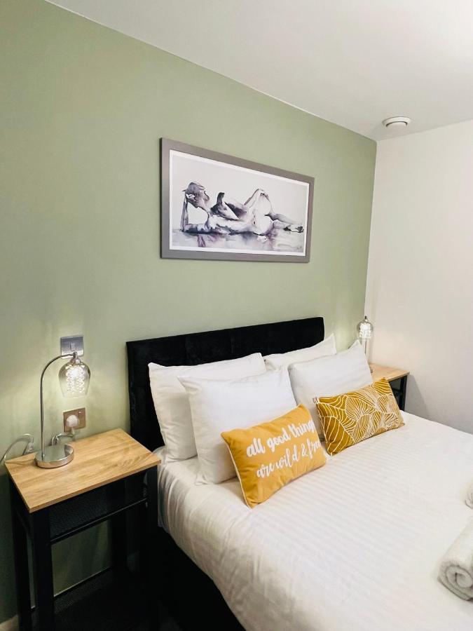 Insta-Style Penthouse With Balcony Or 2B Apartment With Balcony Birmingham City Centre ภายนอก รูปภาพ