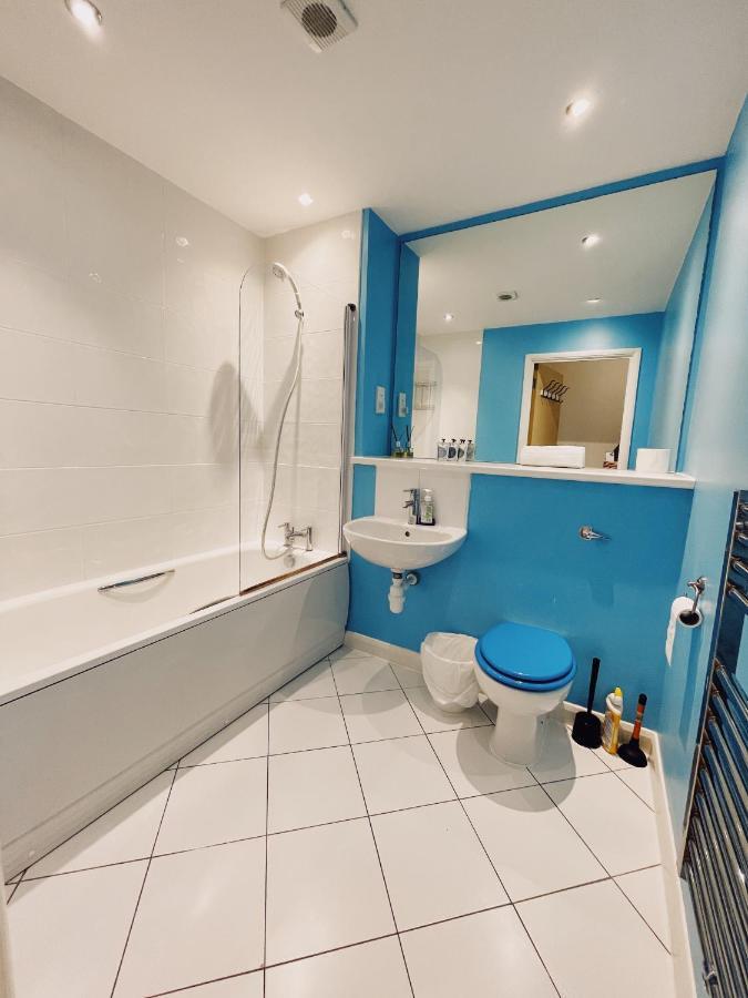 Insta-Style Penthouse With Balcony Or 2B Apartment With Balcony Birmingham City Centre ภายนอก รูปภาพ