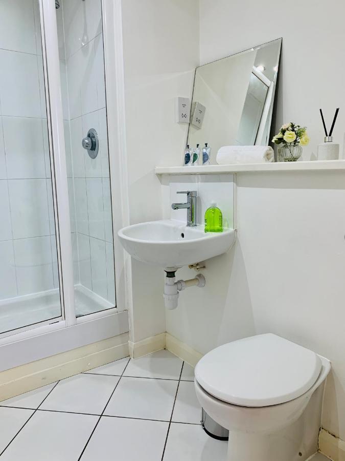Insta-Style Penthouse With Balcony Or 2B Apartment With Balcony Birmingham City Centre ภายนอก รูปภาพ