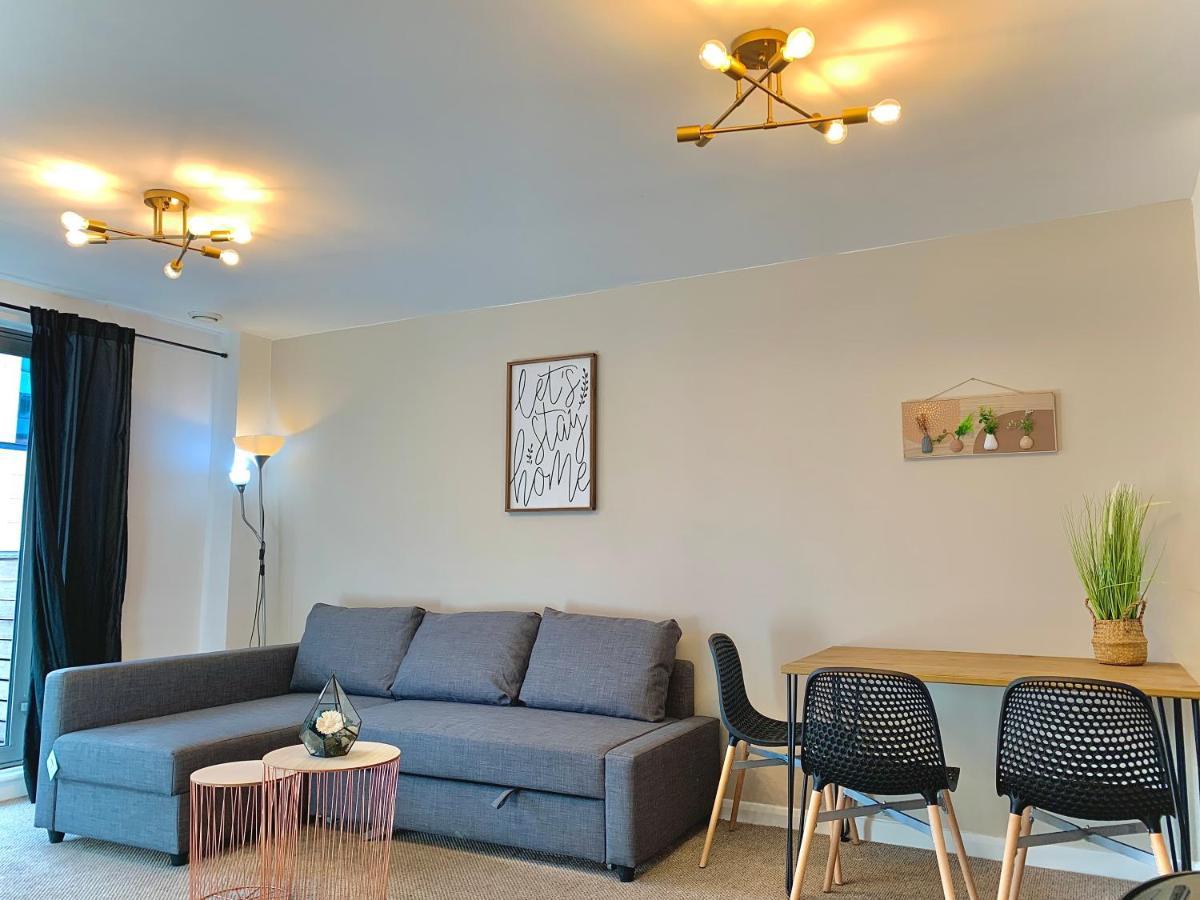 Insta-Style Penthouse With Balcony Or 2B Apartment With Balcony Birmingham City Centre ภายนอก รูปภาพ