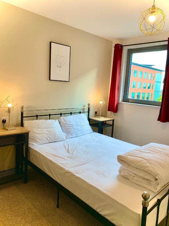 Insta-Style Penthouse With Balcony Or 2B Apartment With Balcony Birmingham City Centre ภายนอก รูปภาพ